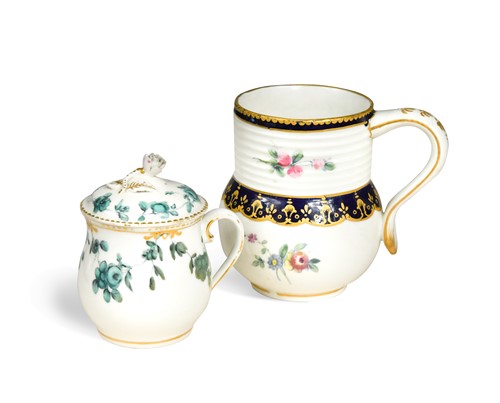 Lot 470 - A Chelsea-Derby custard cup and cover, circa 1775