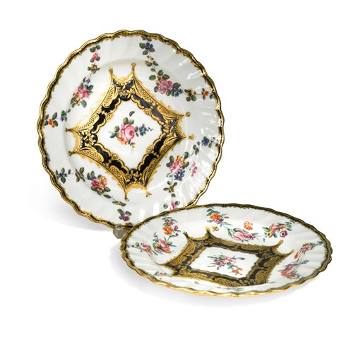 Lot 476 - A pair of Chelsea-Derby plates, circa 1775