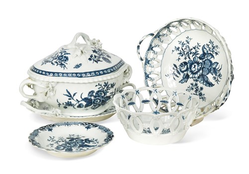 Lot 445 - A group of Worcester Pine Cone pattern porcelain, circa 1775