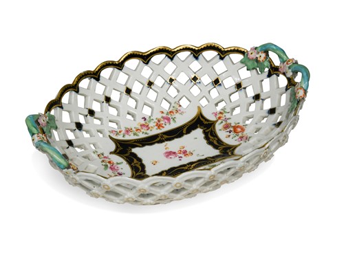 Lot 460 - A Chelsea-Derby two-handled basket, circa 1770