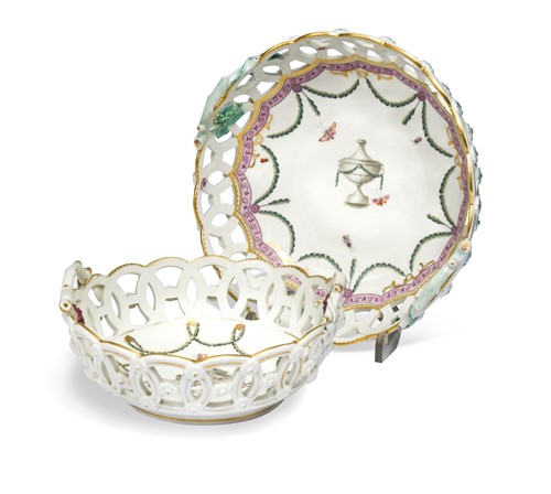 Lot 457 - Two Chelsea-Derby 'spectacle' two-handled baskets, circa 1780