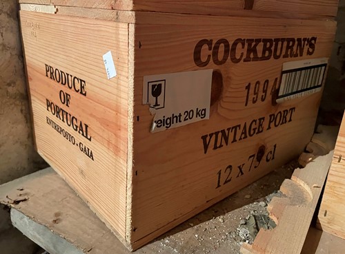 Lot 412 - Cockburn's Vintage Port 1994