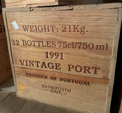 Lot 418 - Warre's Vintage Port 1991