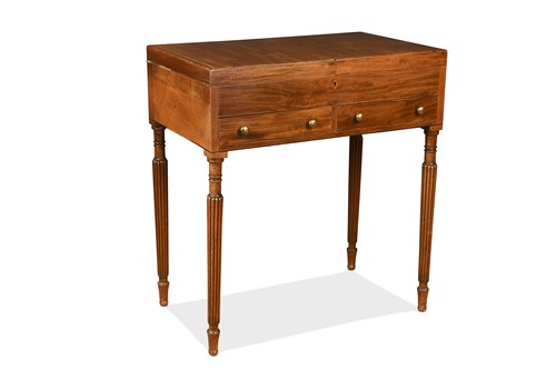 Lot 626 - A Regency mahogany dressing table