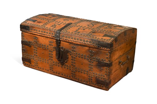 Lot 316 - A domed top pine trunk, 19th century