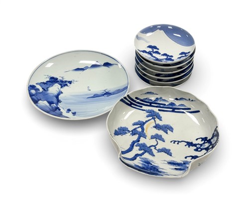 Lot 30 - A set of six Japanese blue and white Nabeshima dishes, late 19th century