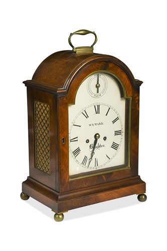Lot 403 - A mahogany bracket clock, early 19th century