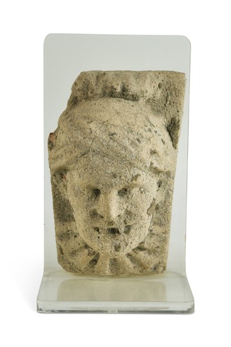 Lot 364 - A carved stone head, probably 16th or 17th century